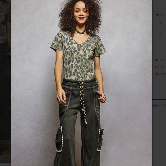 POL “ Lea “ POL V-Neck Animal Printed Jersey Top 65 - Picture 4 of 5